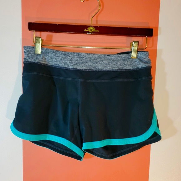 Lululemon Athletic Women's Shorts - Picture 1 of 4